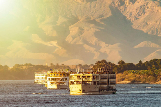 خدمات السياحة والسفر
